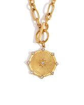 18k gold-plated stainless steel, Tarnish-free, Waterproof, Suitable for sensitive skin, gold necklace, retro necklace, vintage charm, classic necklace, beautiful necklace, timeless necklace, encrusted medallion necklace
